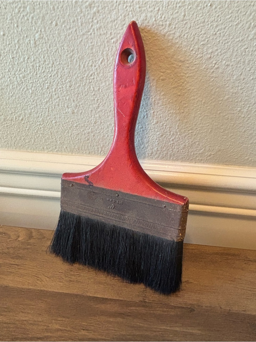 Vtg 6" Wallpaper Paint Brush 324 Red Wood Handle Pure Bristle Industrial Tool